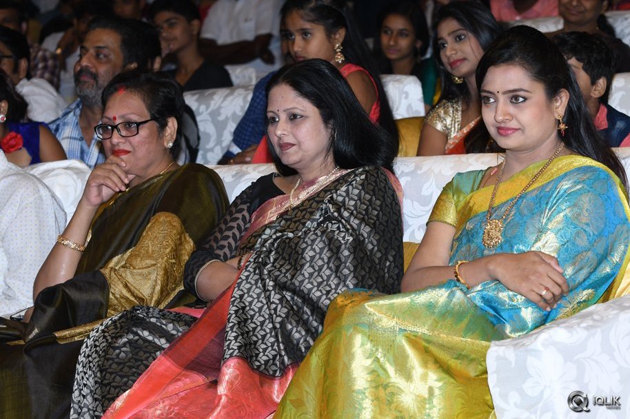 Shatamanam-Bhavati-Movie-Audio-Launch